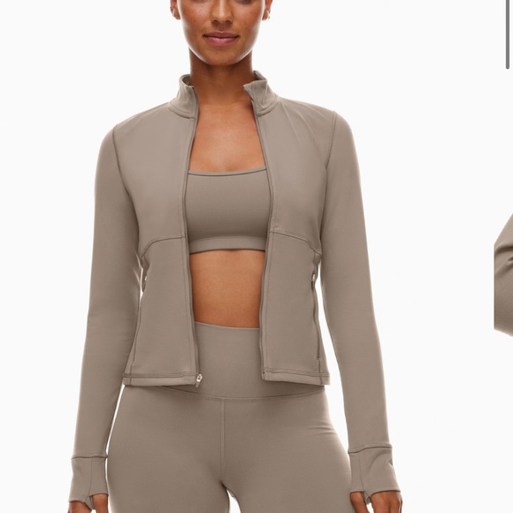 Aritzia Tops - TnaLIFE™ Relay Zip-Up